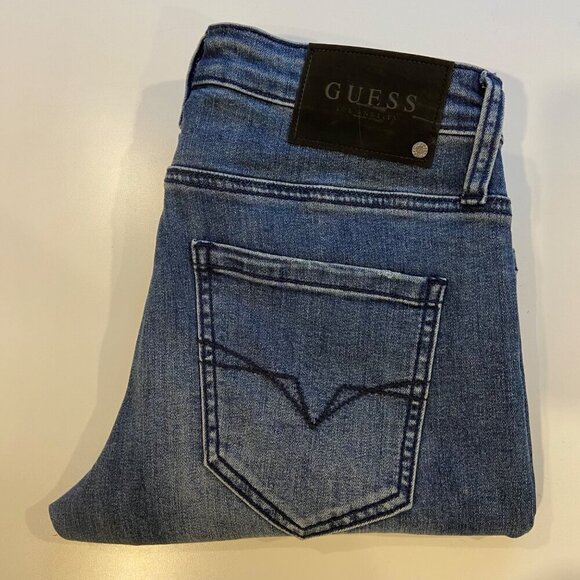 Guess Mid Rise Modern Skinny Avalon Jeans 29x30 Medium Wash Repreve Recycle - Picture 3 of 16